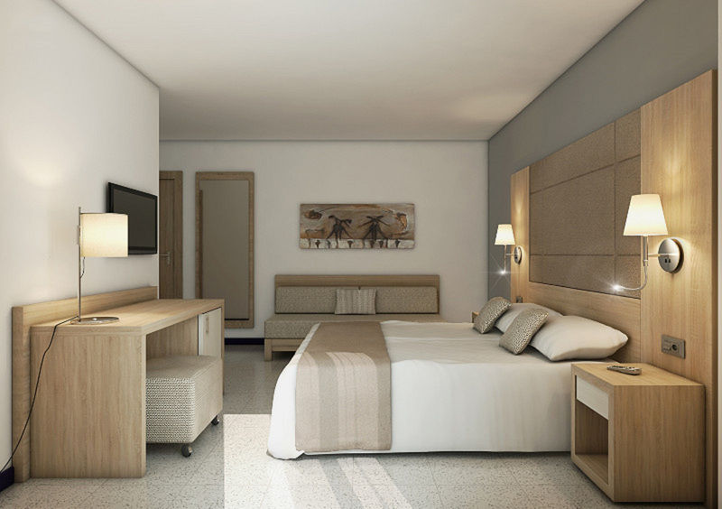 Hotel Talayot Cala'N Blanes  Esterno foto